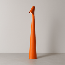 Carregar imagem no visualizador da galeria, Solis Table Lamp

