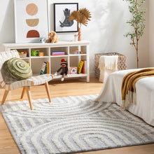 Carregar imagem no visualizador da galeria, Arnel Gray &amp; Beige Area Rug
