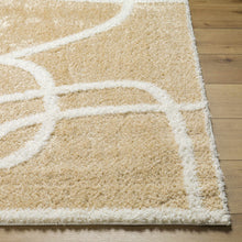 Carregar imagem no visualizador da galeria, Gilon Camel Plush Area Rug - Clearance
