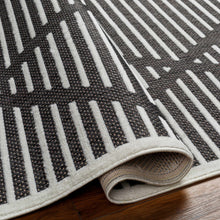 Carregar imagem no visualizador da galeria, Anah 3D Black Outdoor Rug
