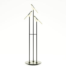 Cargar imagen en el visor de la galería, Swallow Floor Lamp
