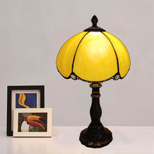 Cargar imagen en el visor de la galería, Tiffany Table Lamp
