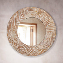 Cargar imagen en el visor de la galería, Traditioanl Wood Round Mirror Wall Decor
