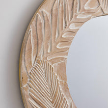 Cargar imagen en el visor de la galería, Traditioanl Wood Round Mirror Wall Decor
