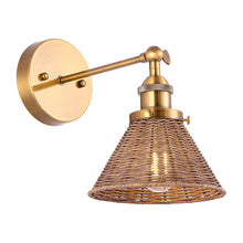 Carregar imagem no visualizador da galeria, Traditional 1-Light Golden Wall Light
