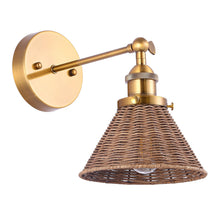Load image into Gallery viewer, Traditional 1-Light Golden Wall Light
