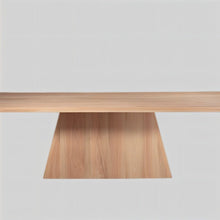 Carregar imagem no visualizador da galeria, Trai Wooden Table
