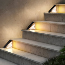 Load image into Gallery viewer, Trie Outdoor Floor Lamp

