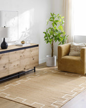 Carregar imagem no visualizador da galeria, Aileen Area Rug
