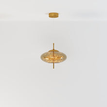 Cargar imagen en el visor de la galería, Twirl Pendant Light
