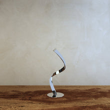 Carregar imagem no visualizador da galeria, Twist Table Lamp
