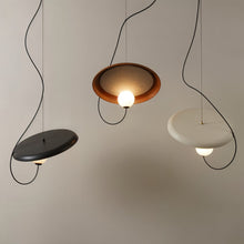 Carregar imagem no visualizador da galeria, Uri Pendant Light
