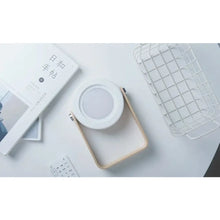 Carregar imagem no visualizador da galeria, USB Rechargeable &amp; Portable Lamp with Foldable LED Light Feature
