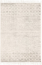 Load image into Gallery viewer, Valyermo Beige Hand Woven Cotton Rug
