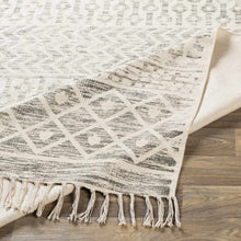 Load image into Gallery viewer, Valyermo Beige Hand Woven Cotton Rug
