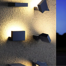 Load image into Gallery viewer, Veritas Wall Lamp
