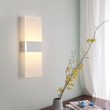 Load image into Gallery viewer, Wahaj Wall Lamp
