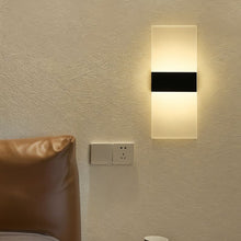 Load image into Gallery viewer, Wahaj Wall Lamp
