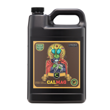 Carregar imagem no visualizador da galeria, CalMag 2-0-0 | Complete Calcium, Magnesium and Iron Plant Supplement
