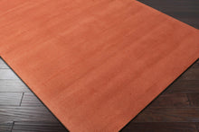 Carregar imagem no visualizador da galeria, Brockton Solid Orange Wool Rug
