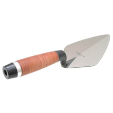 Carregar imagem no visualizador da galeria, Marshalltown 10326 10" Brick Trowel London Pattern - Leather Handle
