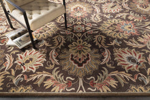 Cargar imagen en el visor de la galería, Chesterton 1028 Hand Tufted Brown Wool Rug
