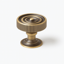 Load image into Gallery viewer, Yasha Knob &amp; Pull Bar
